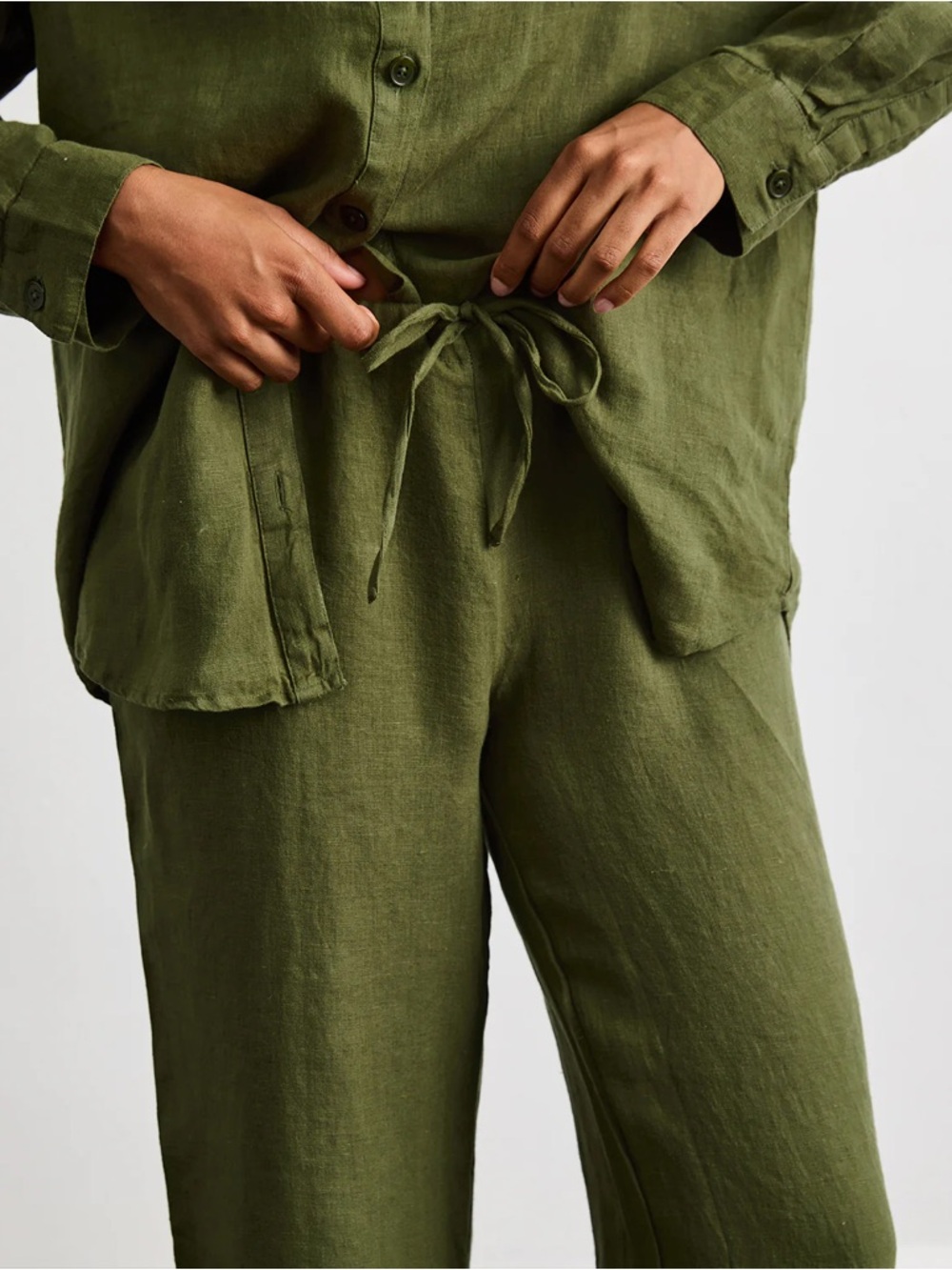 Olive Green Linen Drawstring Bed Threads Pants, Medium.